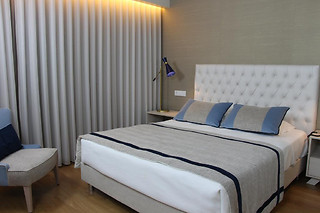 Duas noites em quarto duplo com detalhe romântico | Hotel Cinquentenário & Conference Center (Fátima)
