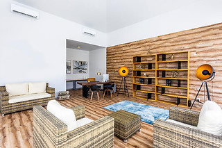 Uma noite em quarto duplo com pequeno-almoço para 2 em Placid Village em Carvoeiro (Faro)