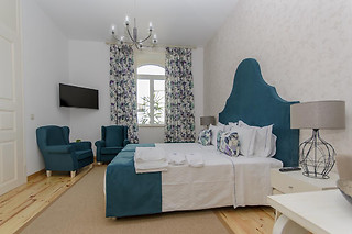 Duas noites em quarto duplo com pequeno-almoço para 2 em Villa Rio Guest House Suites em Portimão (Faro)