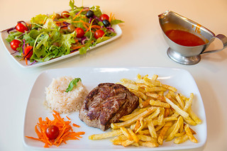 Almoço ou jantar para 2 em Santa Francesinha (Porto)