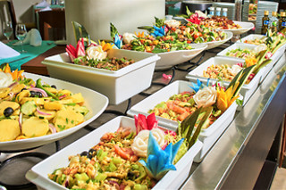 Uma noite em quarto duplo e jantar buffet | Hotel Baía Grande (Albufeira)