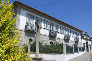 Uma noite em quarto duplo com pequeno-almoço para 2 | Casa de Alfena (Travassos, Braga)