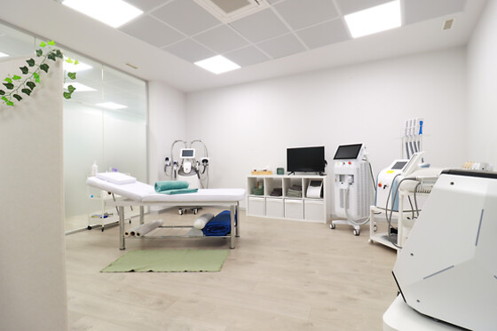 Massagem de relaxamento às costas para 2 em Unique Estética Évora (Évora)
