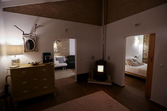 Uma noite com visita guiada ao Lagar | Casa Mestre do Lagar (Marvão, Portalegre)