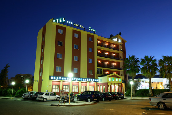 HOTEL ZEUS MERIDA - photo 0