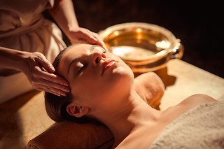Massagem com óleos essenciais para 1 | Instituto Beleza Mss - Setúbal