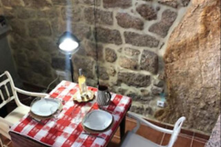 Uma noite em Casa Medieval para 2 em Stairway to Castle em Monsanto (Castelo branco)