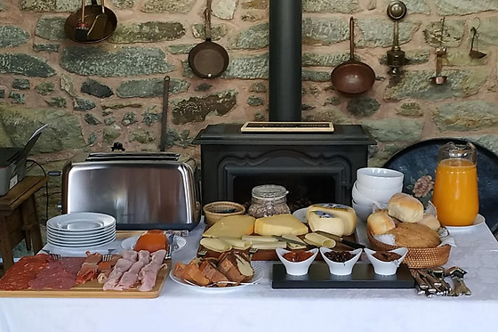 Duas noites em quarto duplo, aluguer de bicicletas e experiência gastronómica para 2 | Quinta Travessa - Turismo Rural (Vieira do Minho)