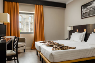 Uma noite em quarto duplo com pequeno-almoço para 2 | Hotel Dom Luís (Elvas, Portalegre)