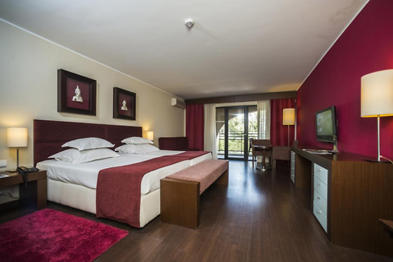 Uma noite com pequeno-almoço e acesso ao Spa para 2 | Vila Galé Cascais