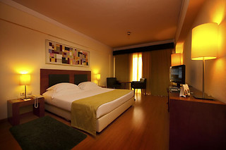 Uma noite em quarto duplo com pequeno-almoço e acesso ao Spa| Vila Galé Cerro Alagoa (Albufeira)