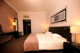 Uma noite em quarto duplo com pequeno-almoço e acesso ao Spa | Vila Galé Collection Praia (Albufeira)