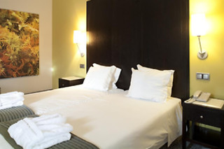 Uma noite em quarto duplo com pequeno-almoço para 2 | Hotel Quinta Mirabela (Funchal)