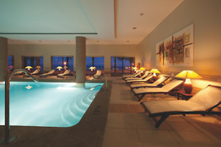 Uma noite em quarto duplo com pequeno-almoço e acesso ao Spa | Vila Galé Santa Cruz (Madeira)