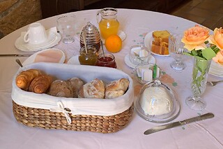 Uma noite com pequeno-almoço e experiência gastronómica para 2 | Casa de Canhões (São Pedro do Sul, Viseu)