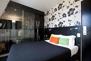 Uma noite em quarto duplo com pequeno-almoço para 2 | Funchal Design Hotel (Madeira)