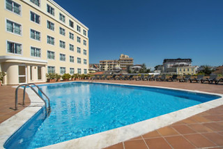 Uma noite com pequeno-almoço e acesso ao Spa para 2 | Vila Galé Estoril (Estoril)