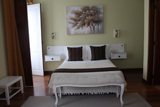 1 noite em quarto duplo com detalhe romântico para 2 | Hotel Jardim Viana do Castelo (Viana do Castelo)