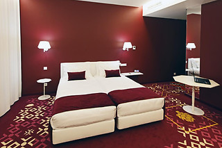Uma noite em quarto duplo com pequeno-almoço e uma Massagem para 2 | Duecitânia Design Hotel (Penela, Coimbra)