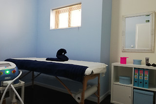 Massagem terapêutica localizada para 1 na Clínica Nativis em Gondomar (Porto)